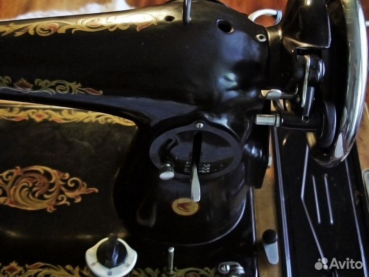 Машина швейная класса 2М с электроприводом