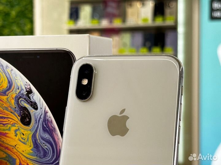 iPhone Xs, 64 ГБ