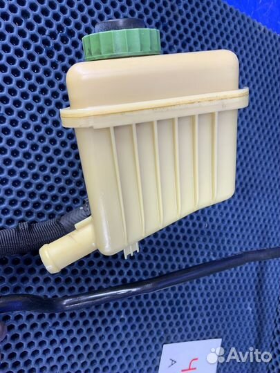 Бачок гидроусилителя для Audi Q7 4L 2005-2009