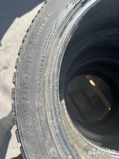 Nokian Tyres Hakkapeliitta 8 255/45 R19