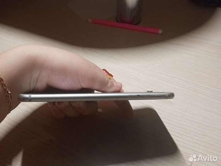 Телефон iPhone 6 s plus