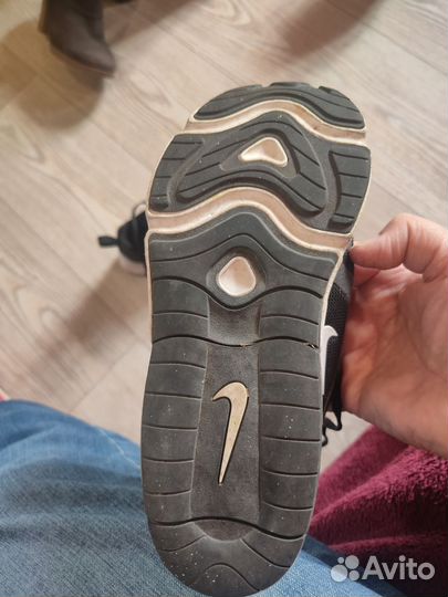 Кроссовки на мальчика nike 33размер