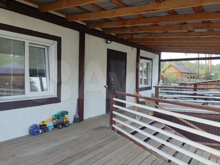 Коттедж 140 м² на участке 6 сот.