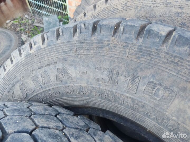 Шины на камаз 10.00 r20 бу