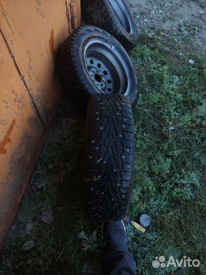 ACCU-TRAC 40K 185/60 R14 82