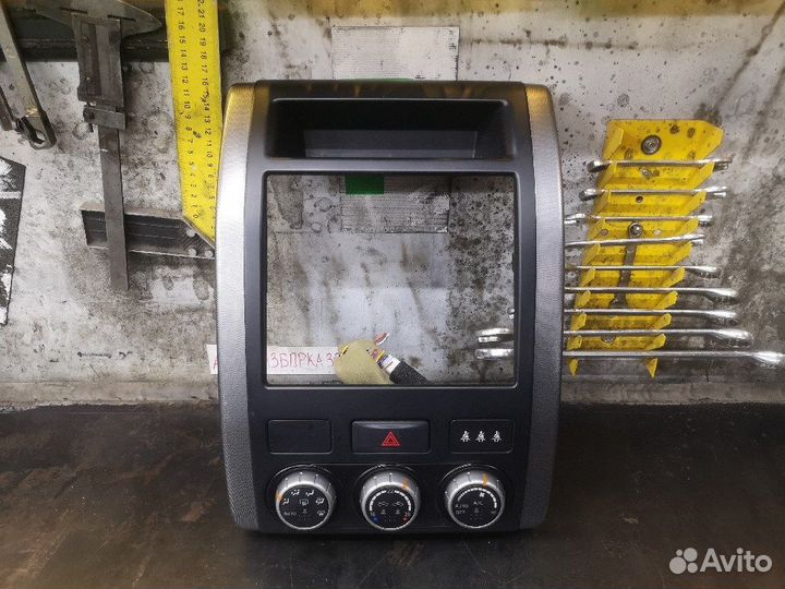 Рамка магнитолы 2DIN Ниссан Х-трейл Т31