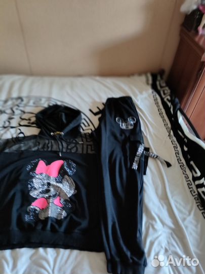 Спортивный костюм женский