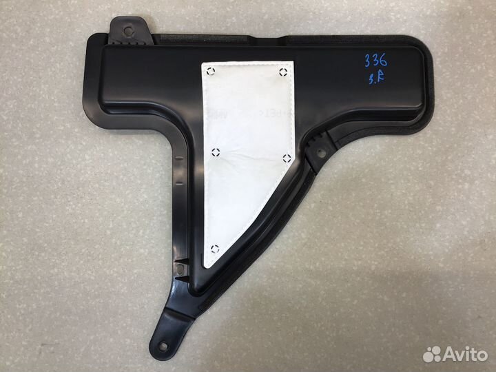 Накладка (кузов внутри) Hyundai Santa Fe (TM) 2018