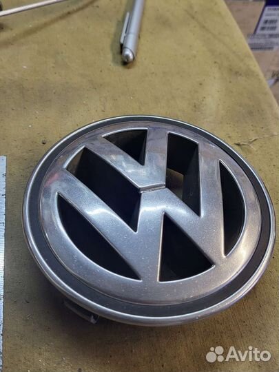 2002-10 Фаетон эмблема передняя Phaeton