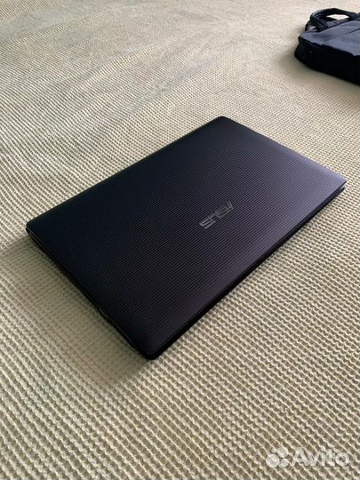 Ноутбук asus x53u