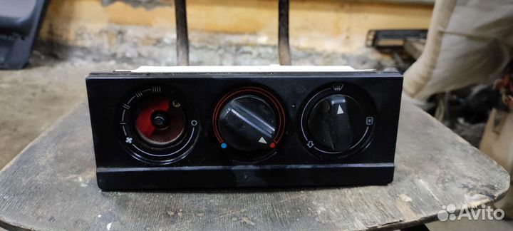 Блок управления печкой Ауди 80/90 Б3