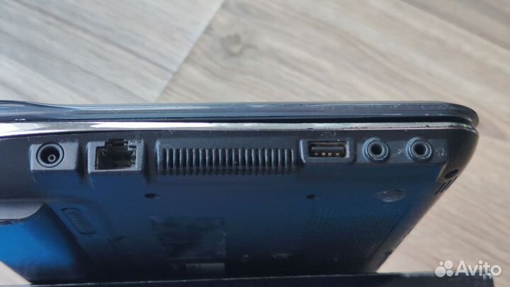 Нетбук Samsung NP-N210