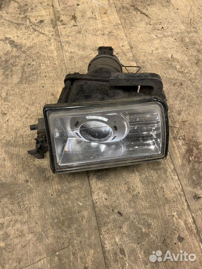 Фара Противотуманная левая Bmw 5 E34