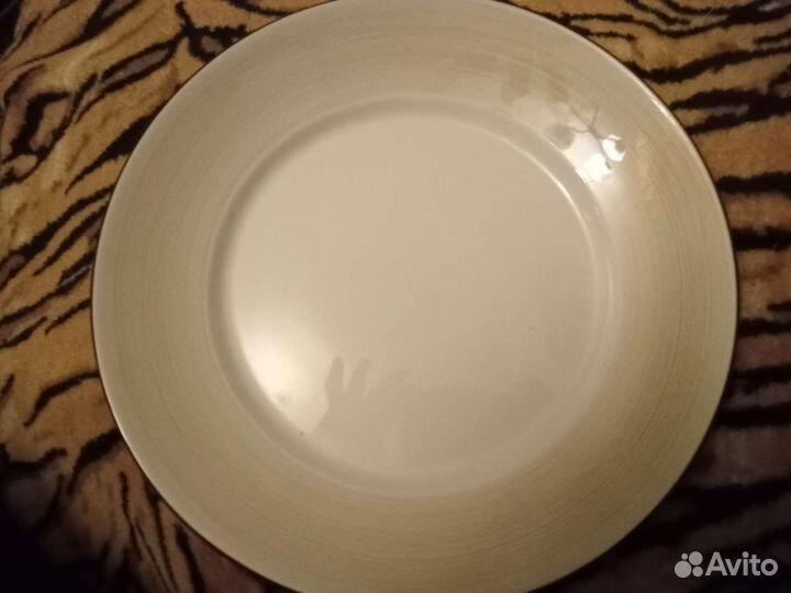 Набор тарелок новый