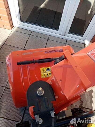 Снегоуборщик бензиновый husqvarna