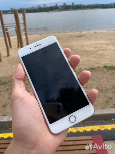 iPhone 8 plus весь в оригинале