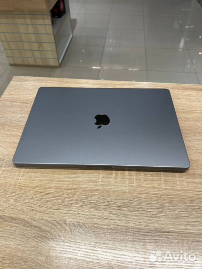 Apple MacBook pro 16 m1 pro