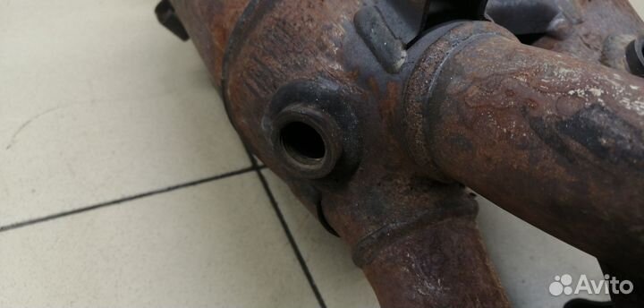 Коллектор выпускной Avensis II 2003-2008