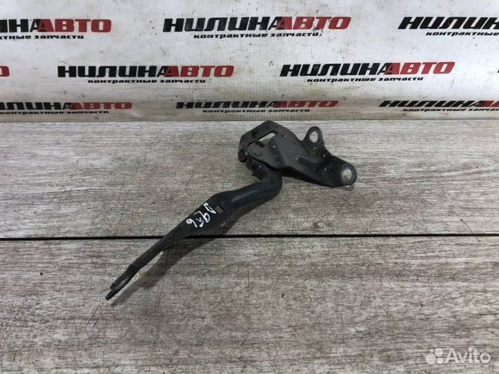 Петля капота левая Mazda 3 Bk 1.6 2006