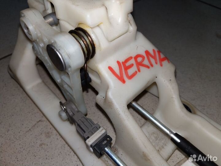 Кулиса тросы МКПП хундай верна 2008 год