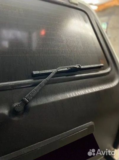 Изогнутый Поводок дворника заднего Нива рычаг