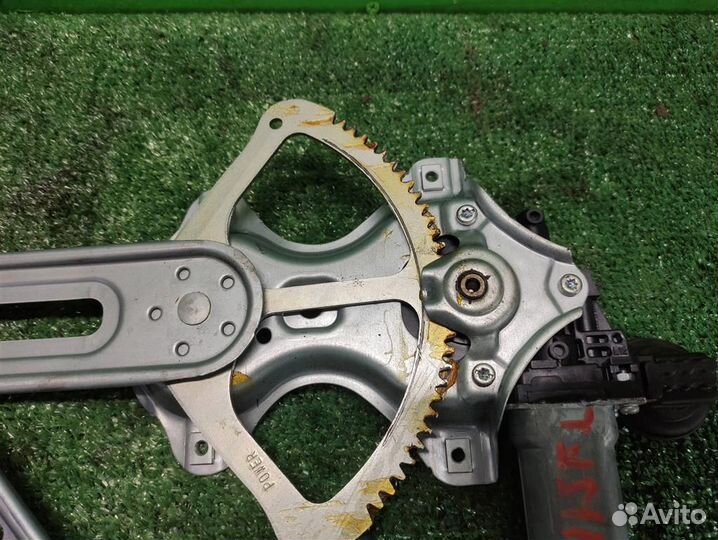 Стеклоподъемник передний левый Toyota Auris E150