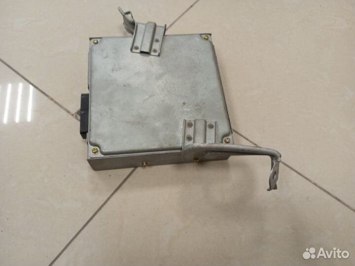 Блок электронный Toyota Prius NHW10 1NZ 2000