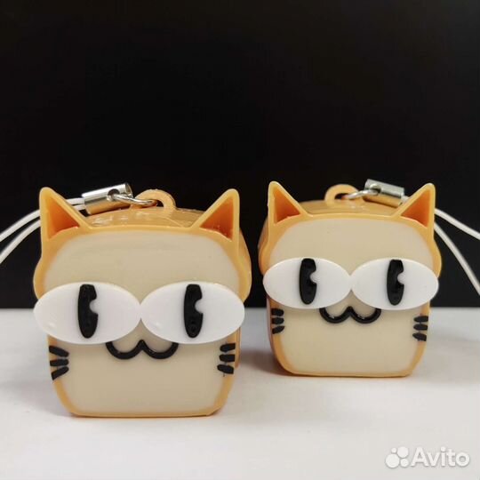 Неко арк хлеб брелок