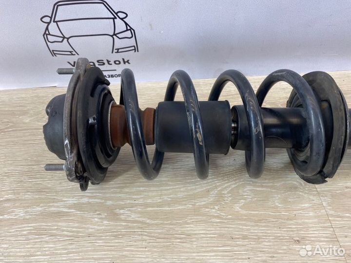 Стойка подвески передняя правая Audi A6 C7 3.0 CGW