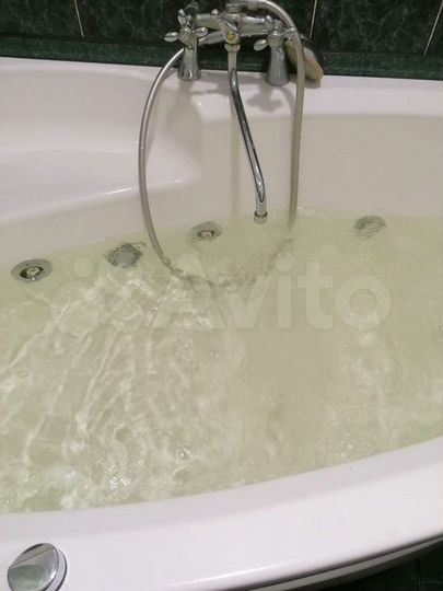 2-к. квартира, 65 м², 1/4 эт.