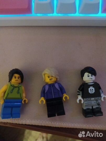 Lego минифигурки