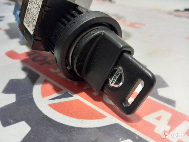 Замок зажигания Nissan X-Trail TNT31 QR25DE