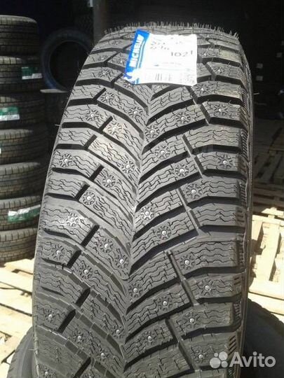 Michelin X-Ice North 4 225/45 R17