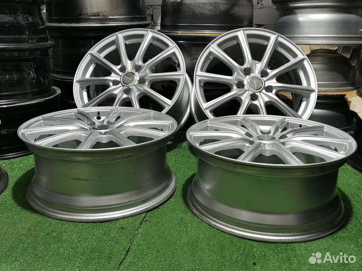 Bridgestone Ecoform R-17 (5x114,3; Et38; 7j)