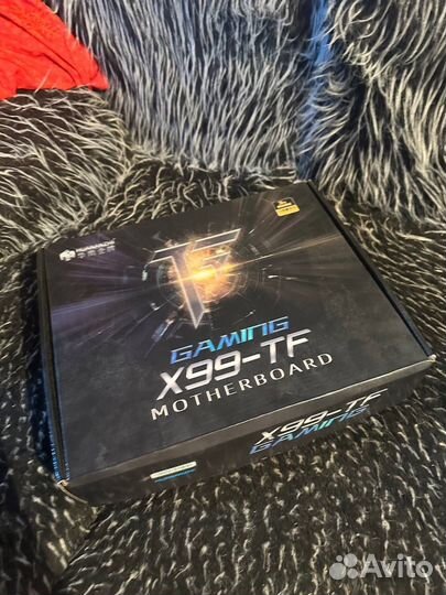 Mатеринская платa Huananzhi x99 TF Gaming