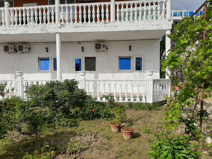 Комната 18 м² в > 9-к., 1/1 эт.