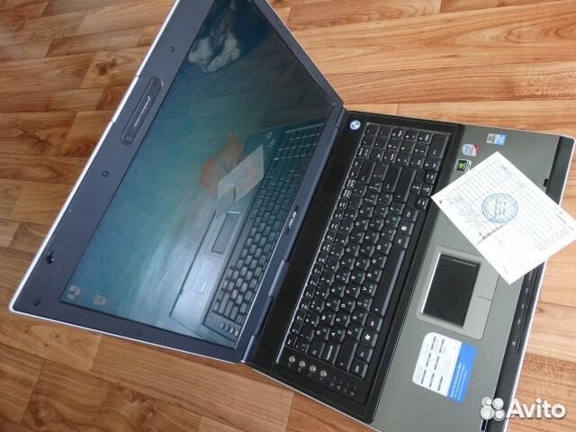 Asus 17 дюймов Core 2duo 2500 мгц