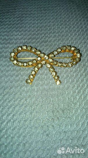 Брошь 