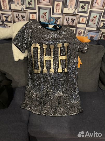 Блестящее платье с пайетками