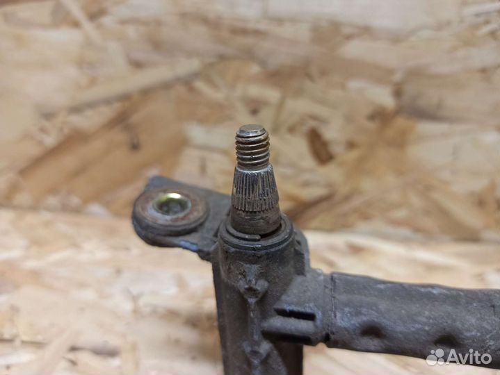 Трапеция дворников Volkswagen Golf 3