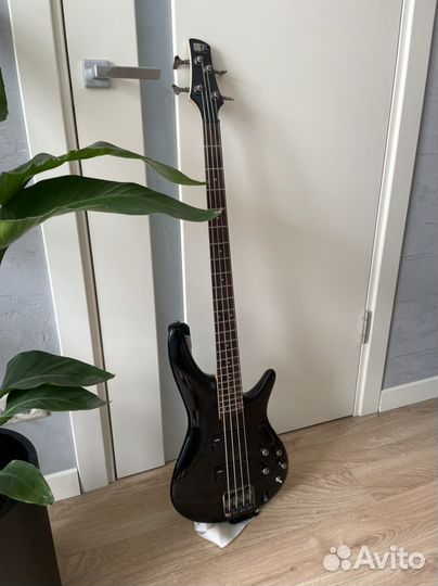 Басс гитара ibanez