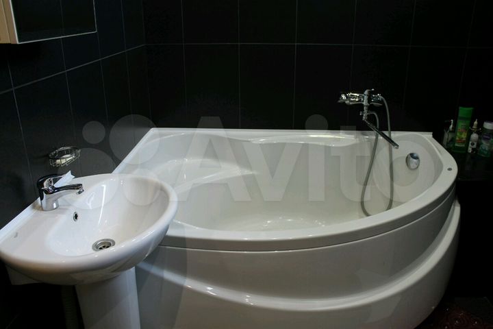 4-к. квартира, 125 м², 2/2 эт.