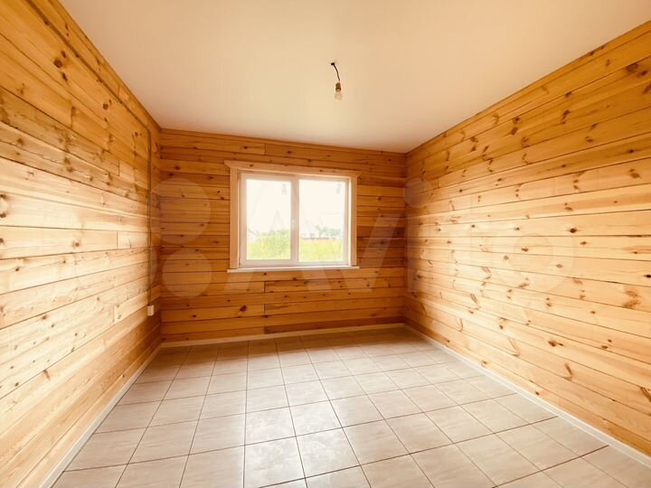 Дом 90 м² на участке 7 сот.