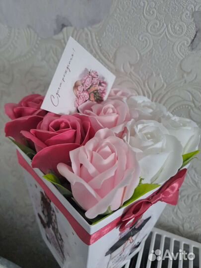 Коробочки с розами