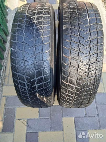 Roadstone Winguard SUV 215/70 R16