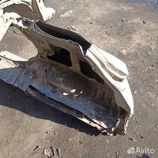 Крыло заднее правое Toyota Duet M110A EJ-DE 2001