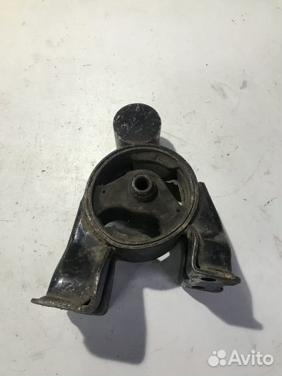 Опора двигателя задняя Kia Ceed 1