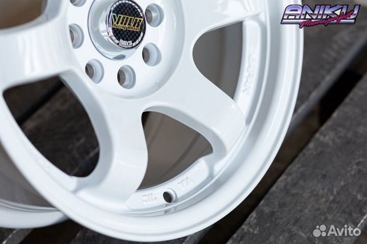 Диски Volk Racing TE37SL R14 7j ET20 4*98 (D199)