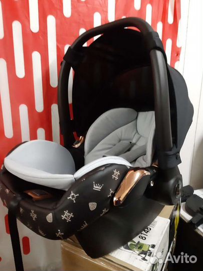 Эксклюзивное универсальное автокресло 0-13 кг