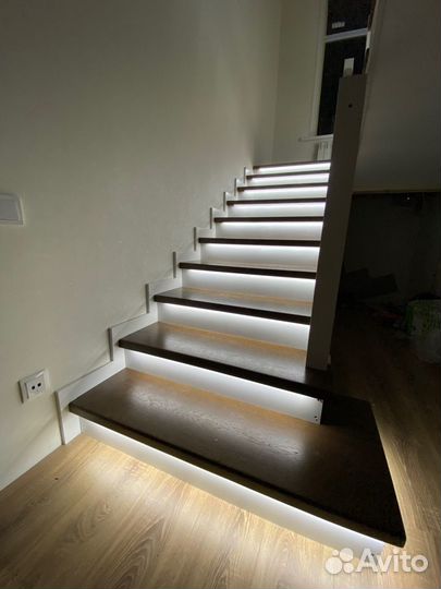 Автоматическая подсветка лестниц. Умная лестница